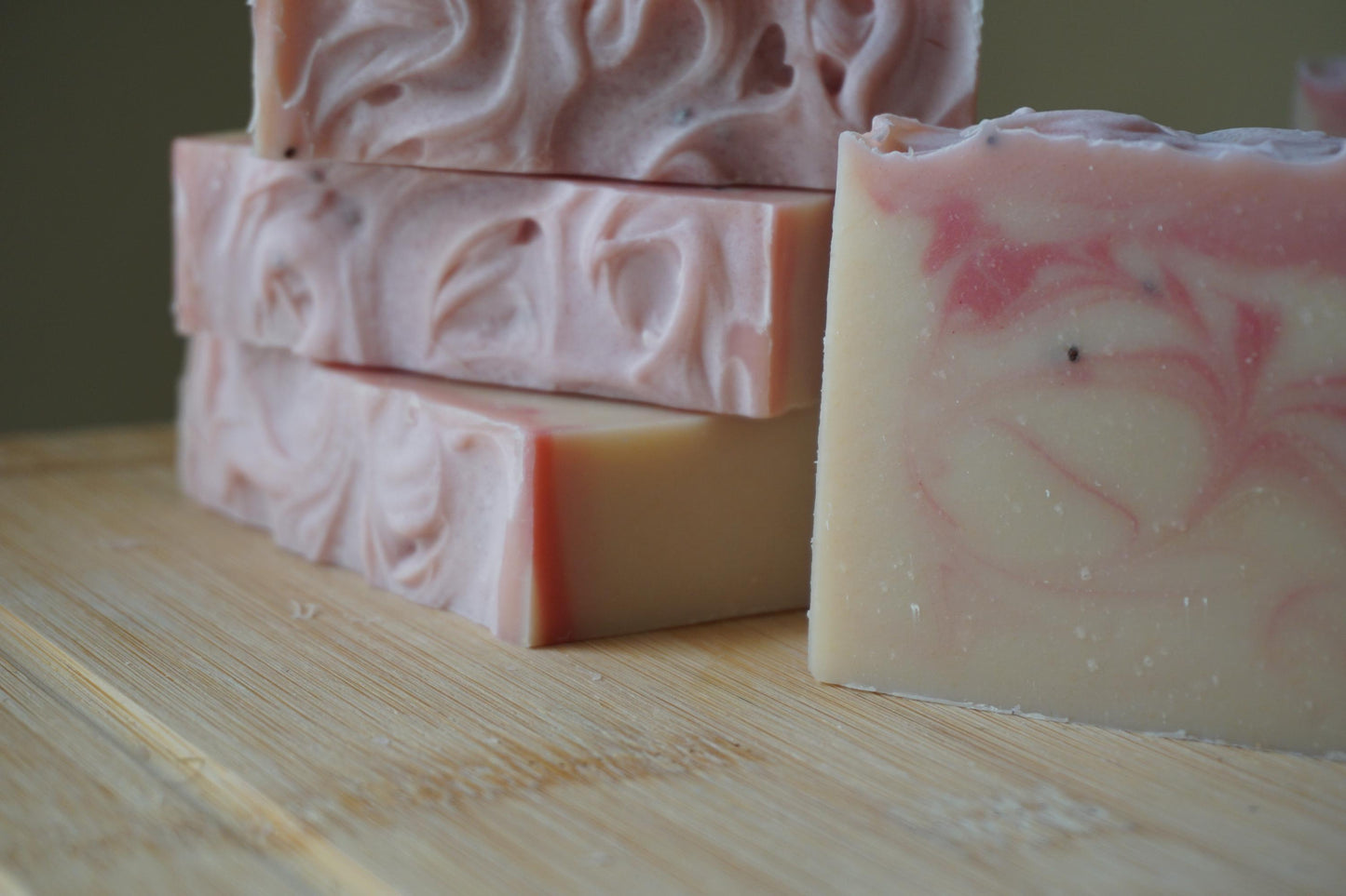 Rosewater & Ivy Goat’s Milk Bar Soap – Luxurious, Floral, and Skin-Nourishing