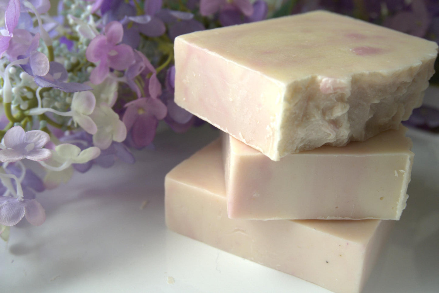 Luxurious Lilac Tallow Soap – Silky Smooth & Nourishing