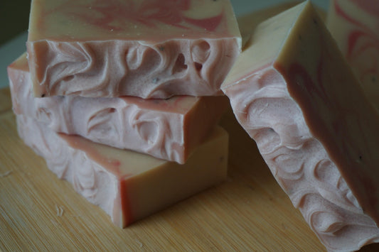 Rosewater & Ivy Goat’s Milk Bar Soap – Luxurious, Floral, and Skin-Nourishing